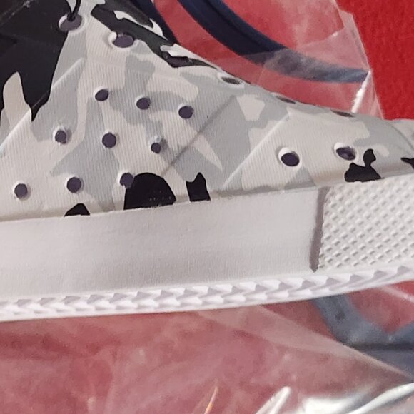 DSG Youth White Gray and Black Camo Non Marking Sole EVA Slip On Shoes Size 11K - Picture 16 of 16